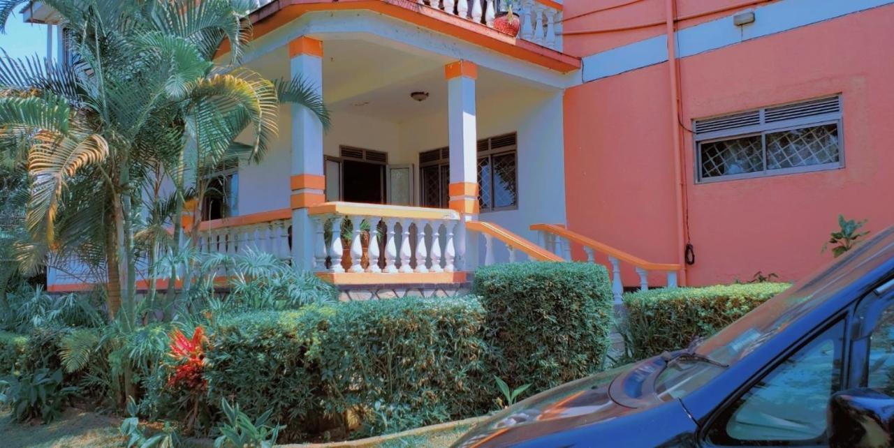 La Feve Beach Bed And Breakfast Entebbe Exterior foto