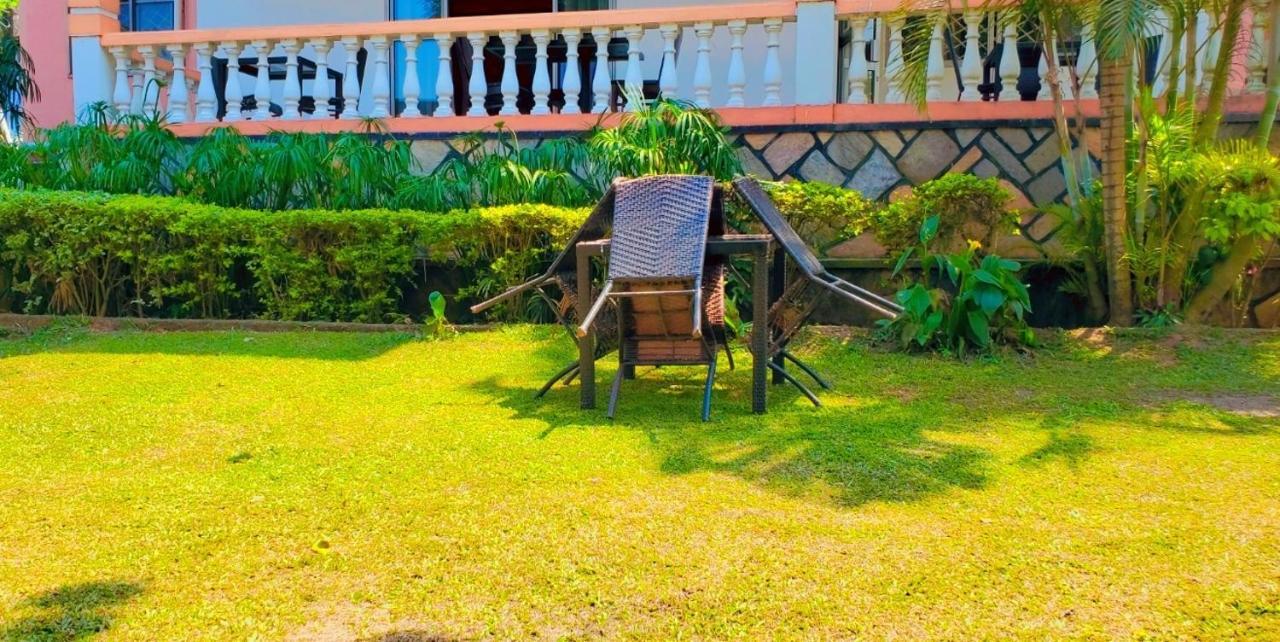 La Feve Beach Bed And Breakfast Entebbe Exterior foto